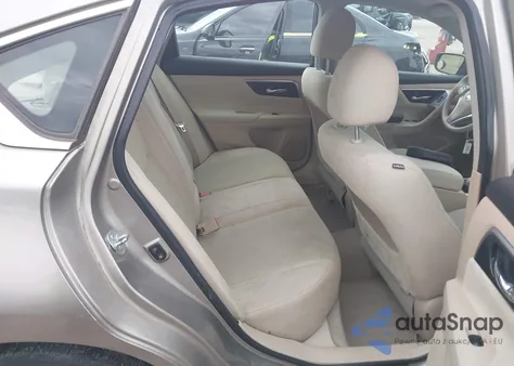 2014 Nissan Altima 2.5 S z USA, uszkodzony, nr VIN 1N4AL3AP8EC277127